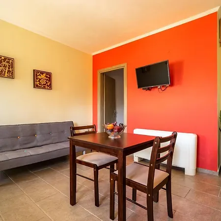 Apartment Zoi Faraklata